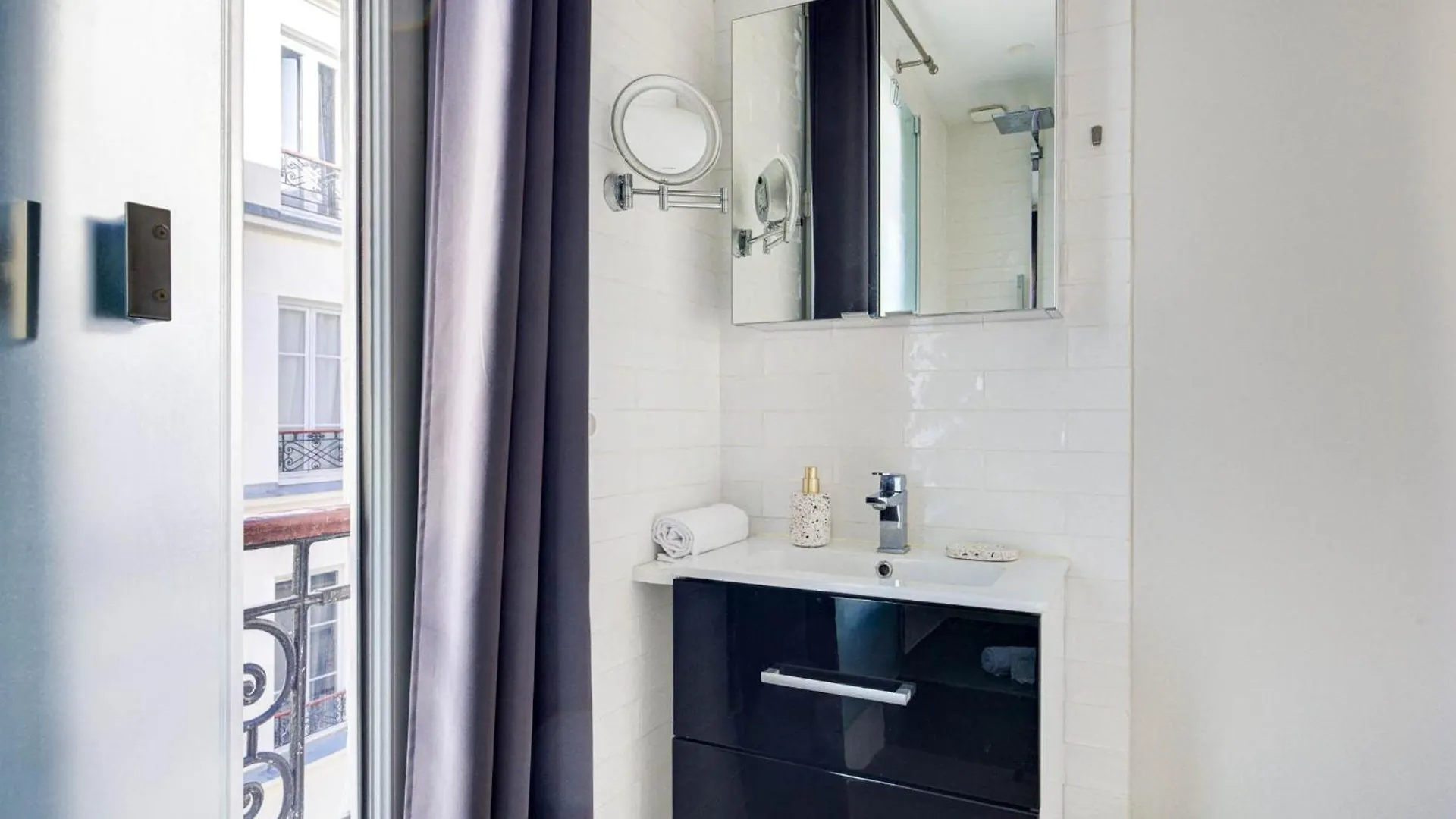 Eiffel Tower & Invalides - 1br - Cityapartmentstay 아파트 *