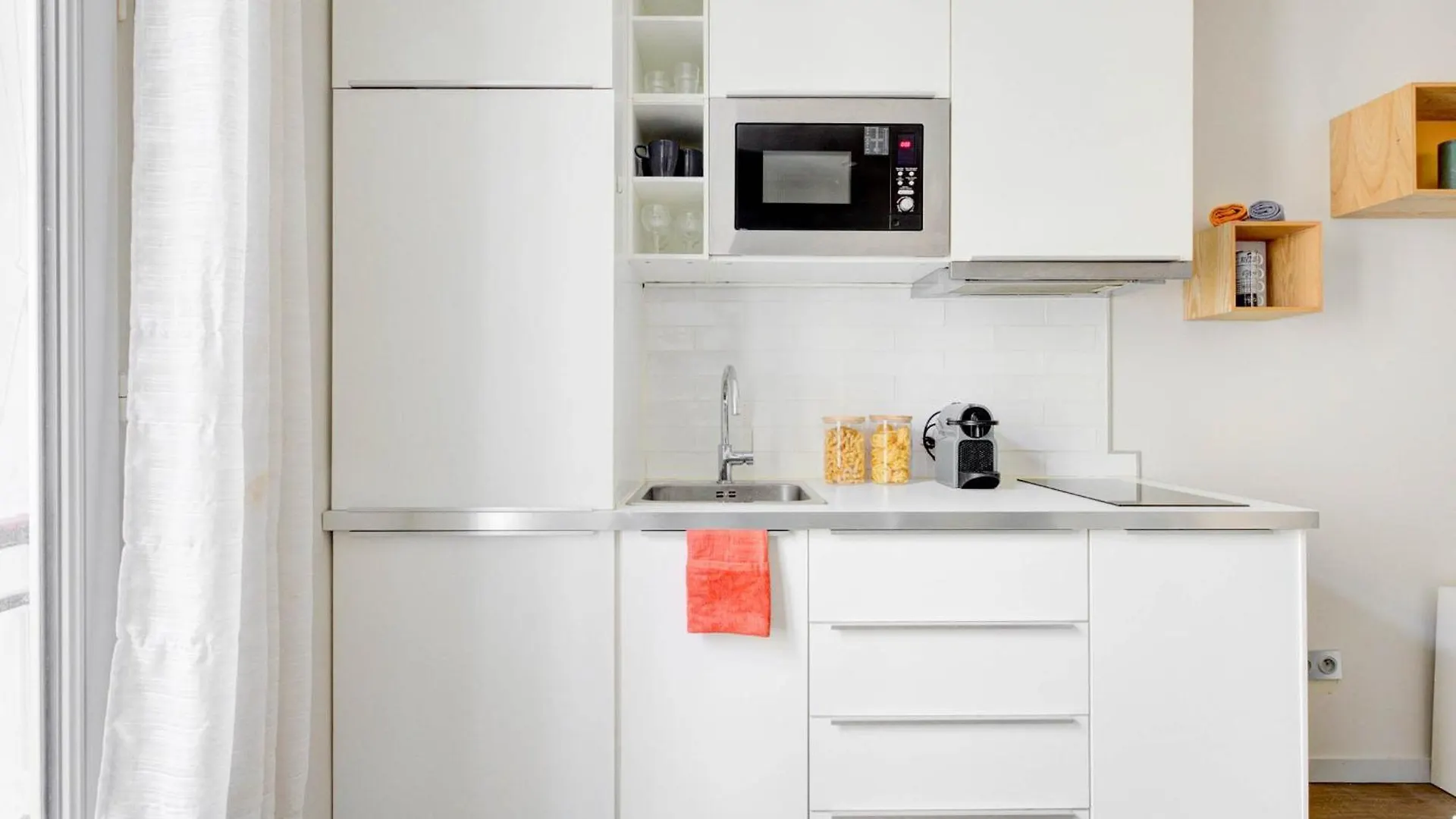 Eiffel Tower & Invalides - 1br - Cityapartmentstay 파리