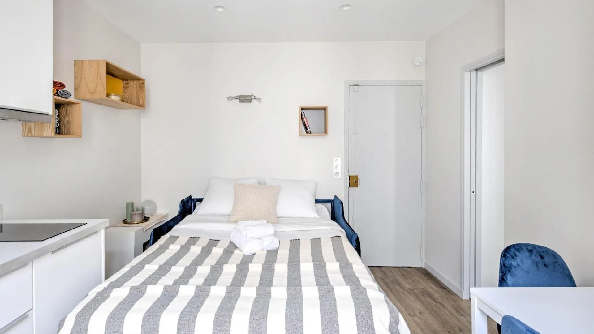 Eiffel Tower & Invalides - 1br - Cityapartmentstay *